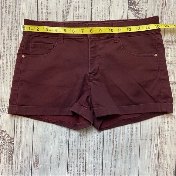 Tinseltown Burgundy Shorts. Size 5. EUC - Picture 2 of 8